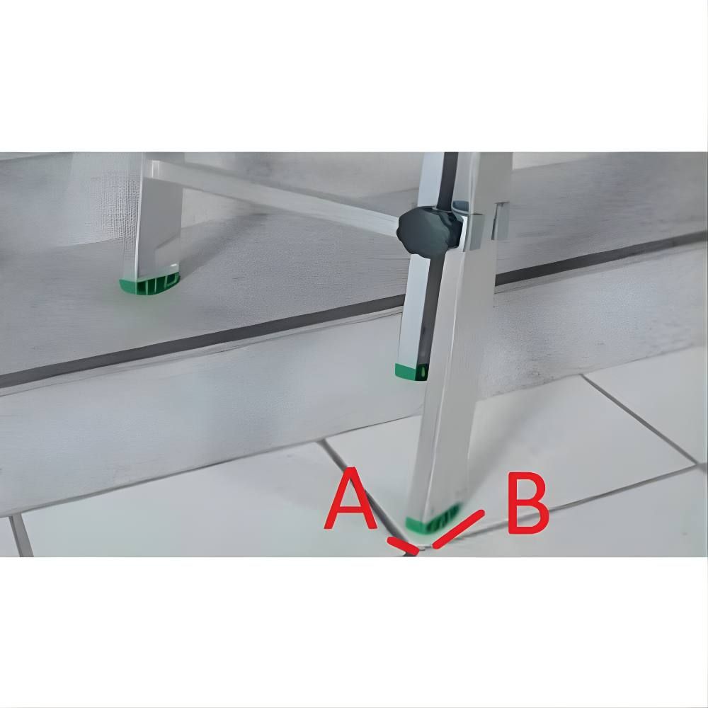 Béquille rattrape niveau réglable pour échelle