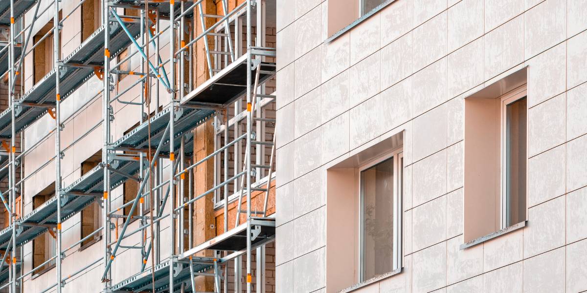 Isolation thermique par l'extérieur (ITE) : quel échafaudage choisir ?